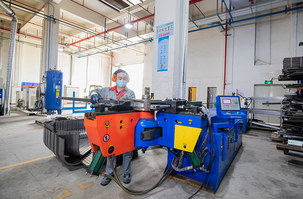 What are the new breakthroughs in pipe processing machinery and pipe bending machine products